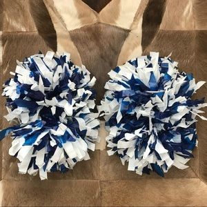 Cheer Pom Pom’s and Bow